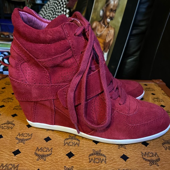 ASH ‘Bowie’ Suede Hidden Wedge Sneaker Bootie, size 40M - Picture 9 of 11